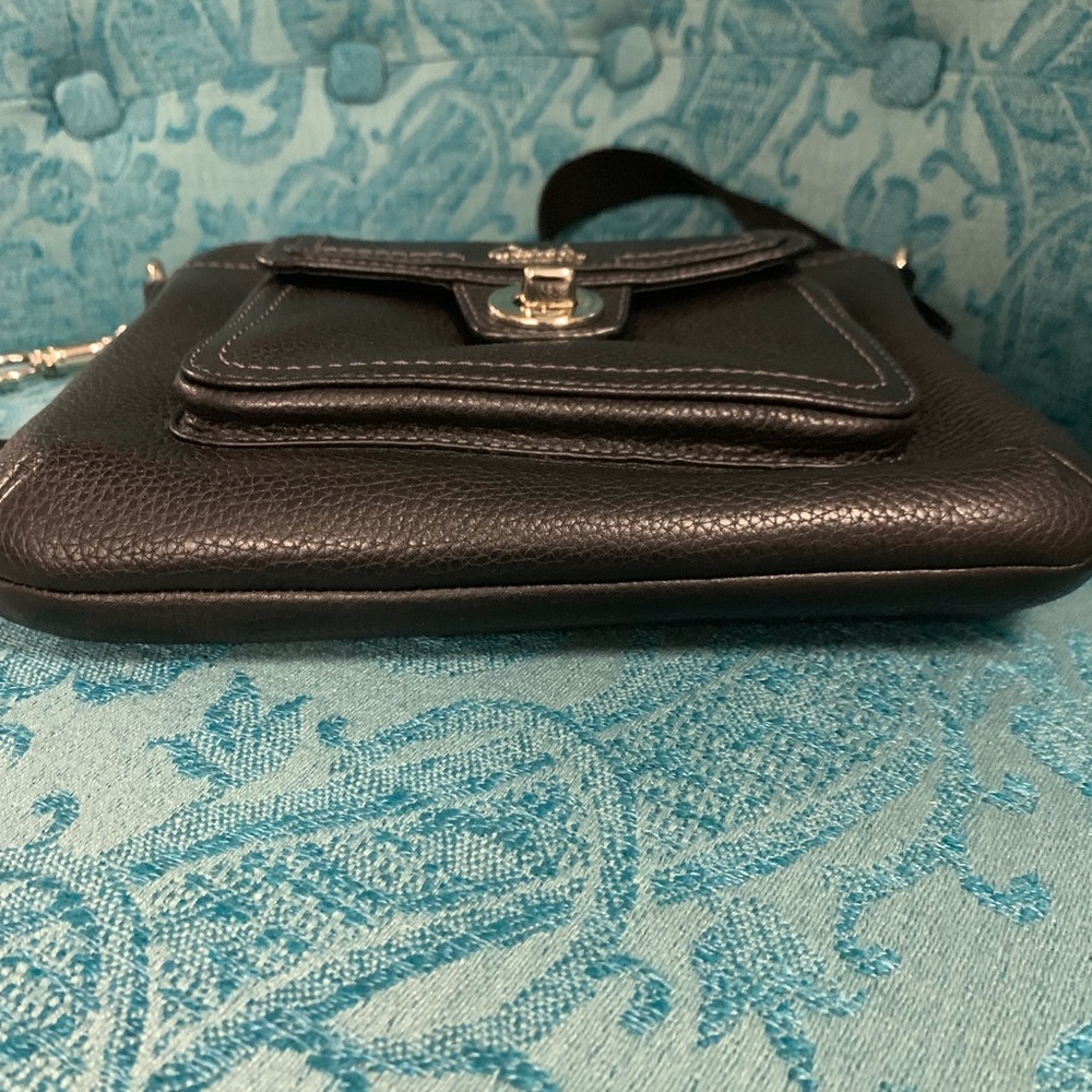 COACH Black Peeble Leather Crossbody w/long strap. - Picture 6 of 8